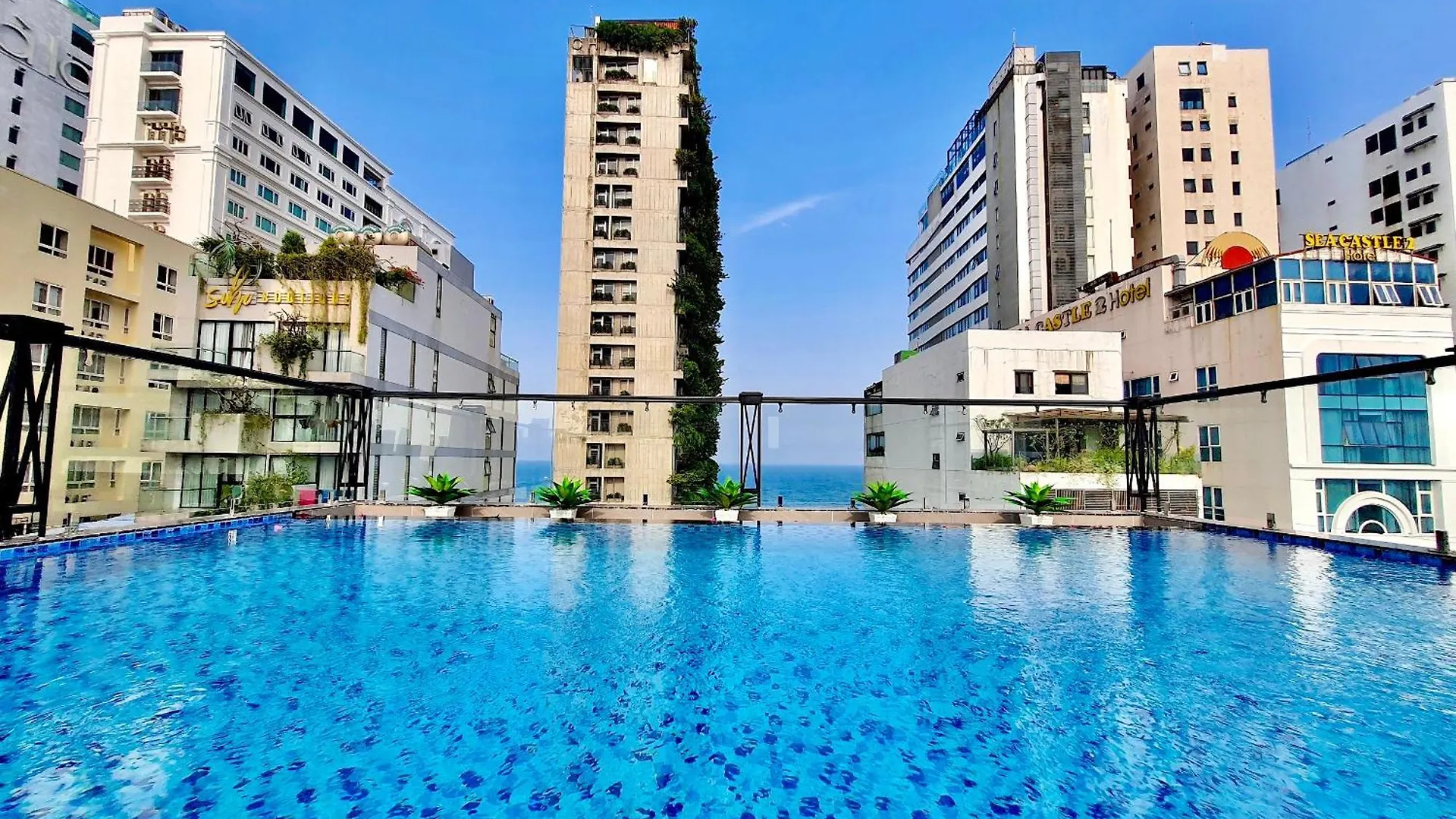 **** Hotel The Yen Residences Danang Vietnam